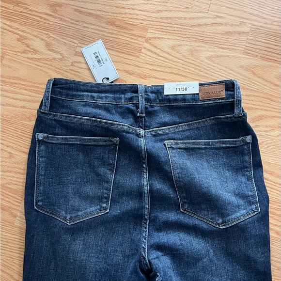 NEW! Judy Blue Hi-Waisted Tummy Control Skinny Fit Jeans - Picture 5 of 5